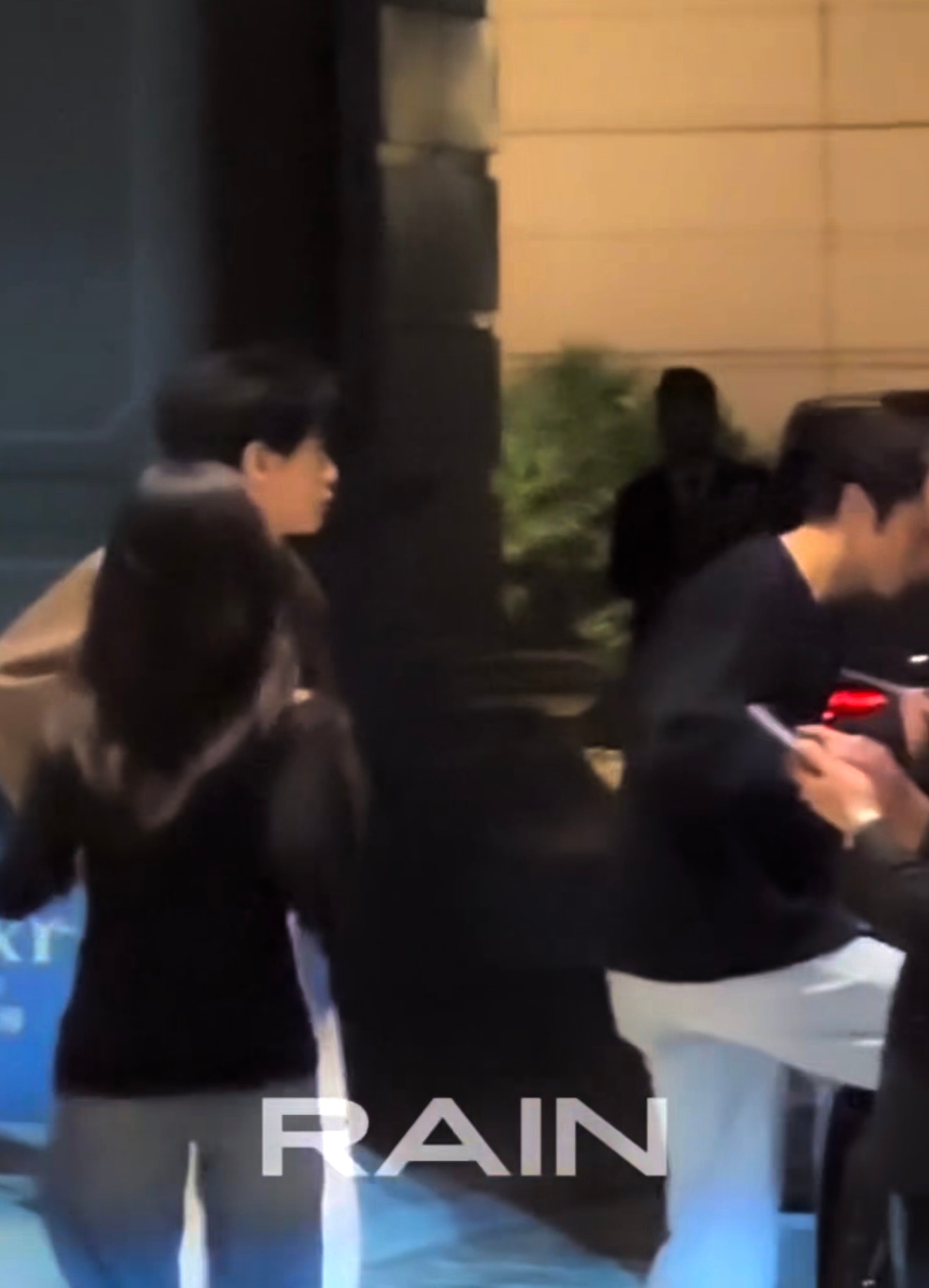 本人是沈女士紧身衣的簇拥者