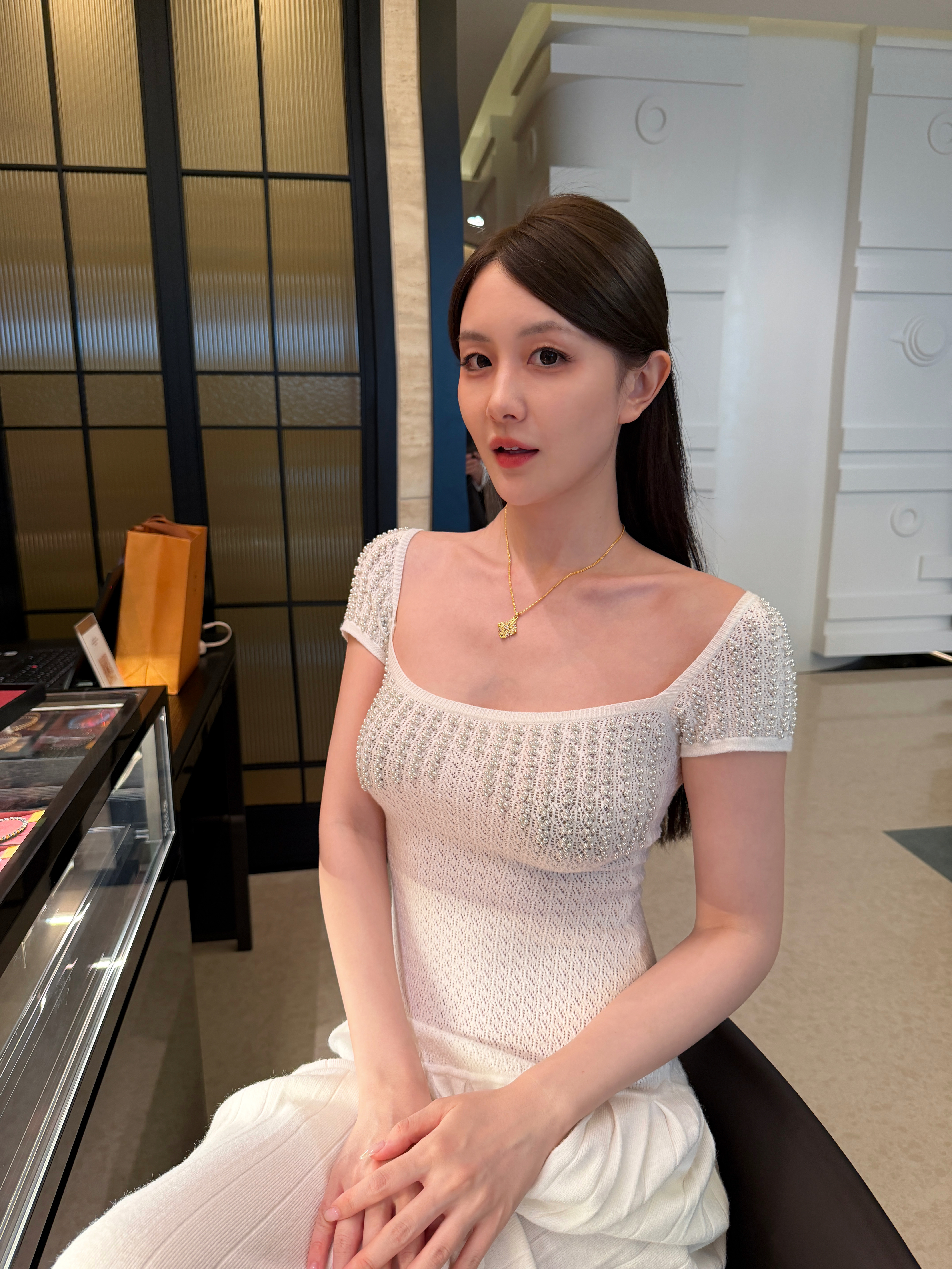 新一波的 老铺你太美！～老铺黄金 ​​​