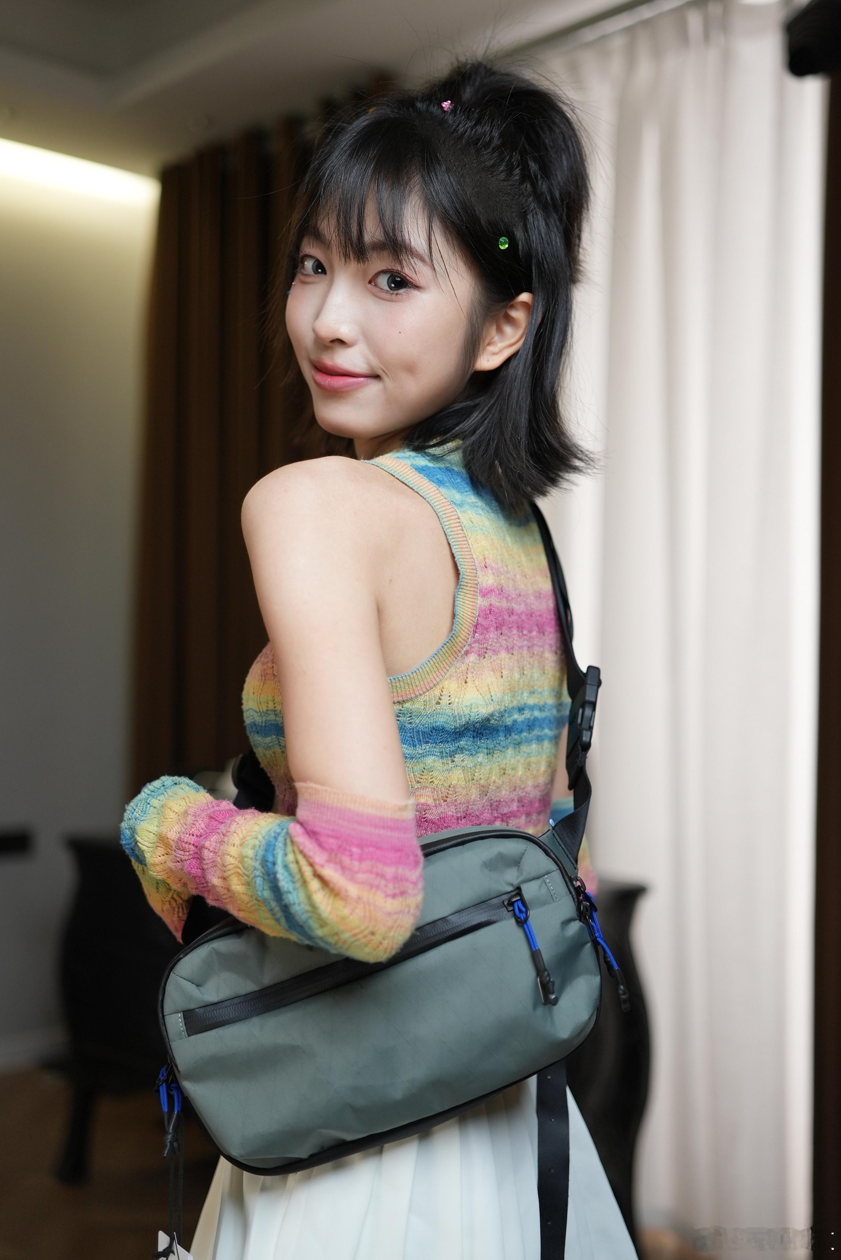 【关注➕转发】抽一位粉丝送一个尼龙挎包无需铁粉，没有过滤，只要转发，周五开奖！（