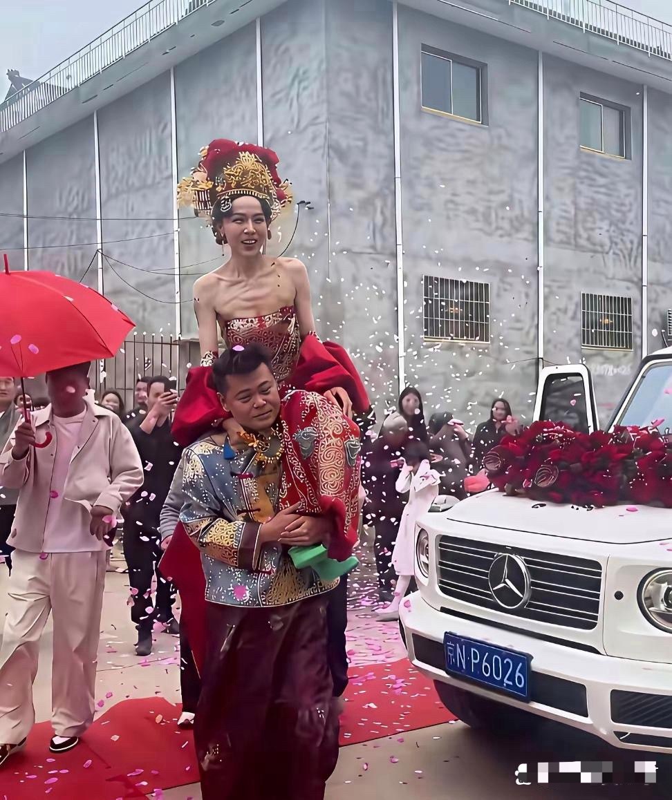 这是我见过的最瘦的新娘！为了美，不知道付了多少？ 