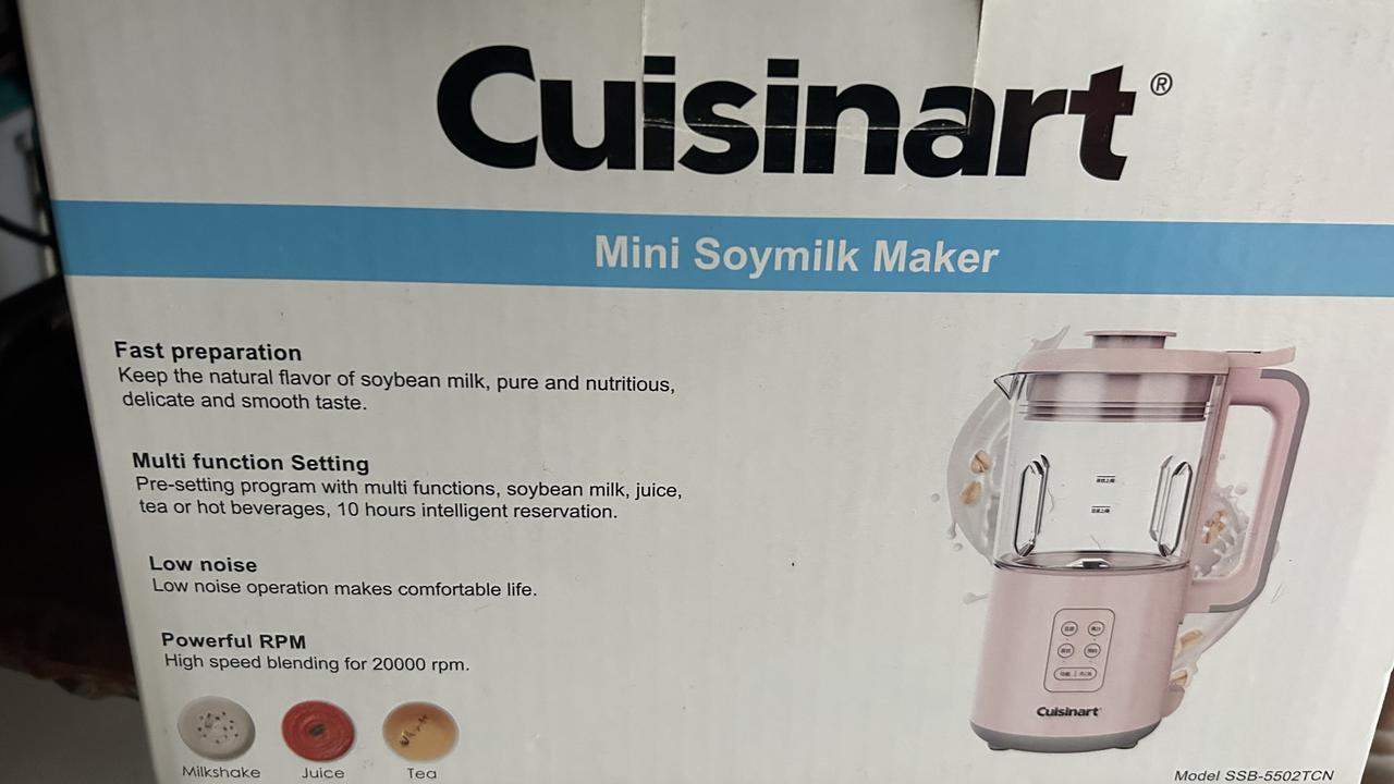 法国外交部否认了有关其海军准备向中东部署十艘军舰的报道。