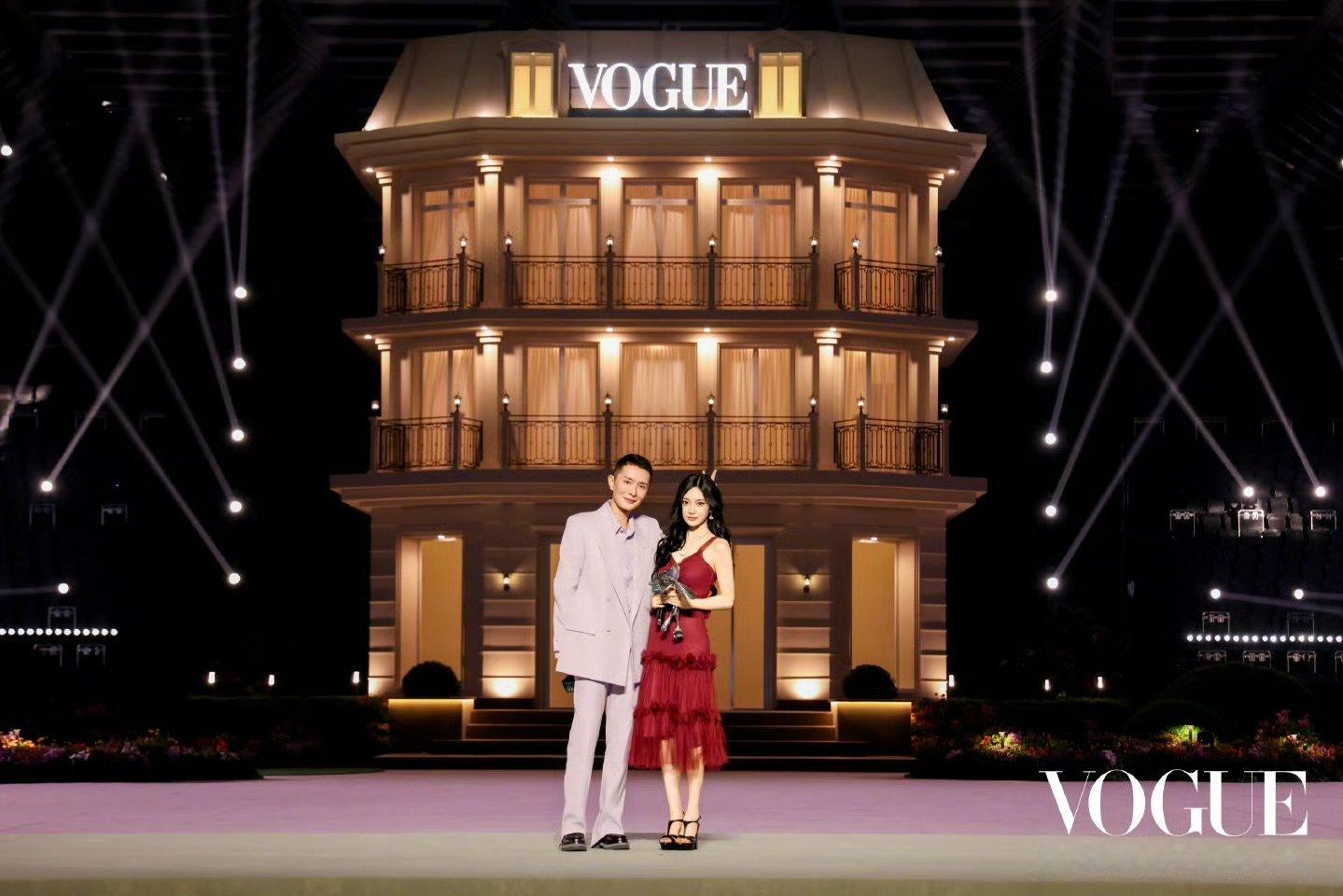 宁艺卓获vogue年度潮流引领者宁艺卓获年度潮流引领者 ​​​
