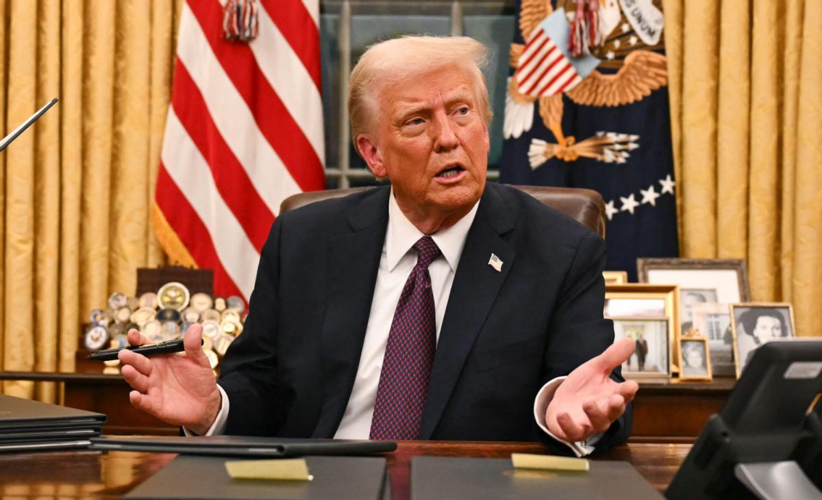 又打起来了，美军扣押巨型货轮，中国商品全在船上，胡塞彻底翻脸。涉华货轮被扣留，美