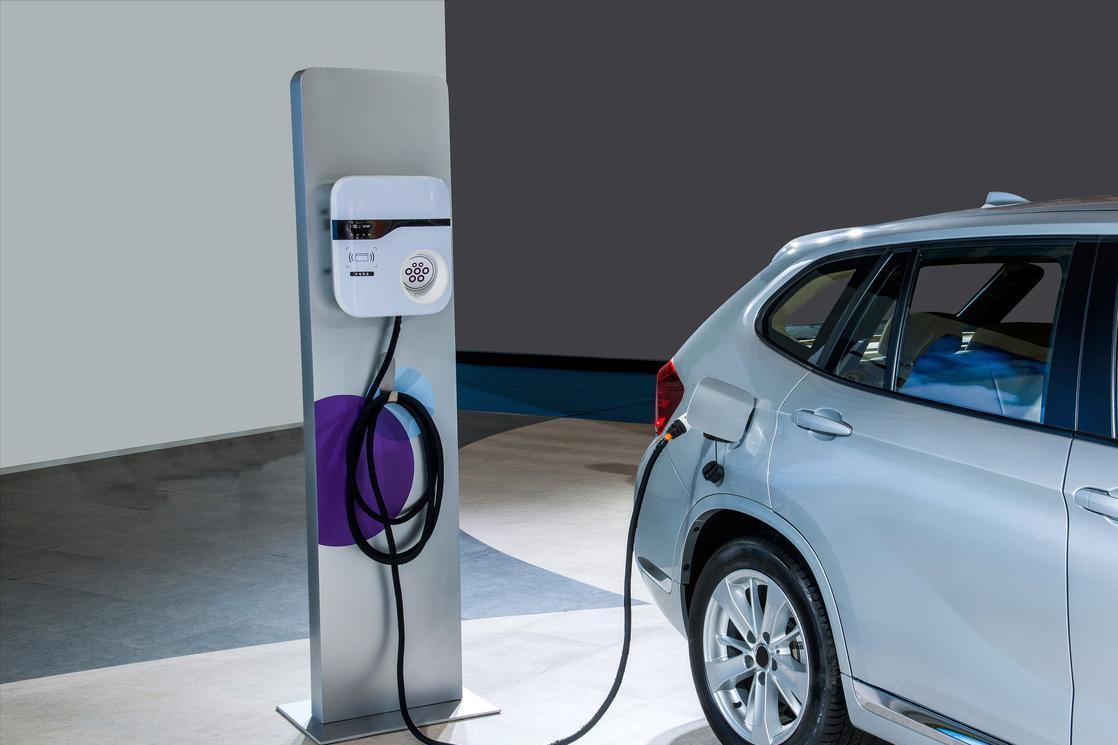 同样扎根新能源汽车赛道，有的企业拼尽全力却难以为继，有的企业却赚得盆满钵满，这种