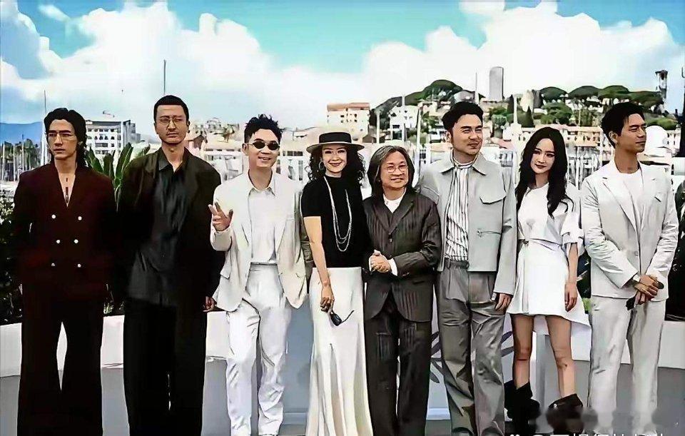 杨幂这里不是C位，胜似C位 ​​​