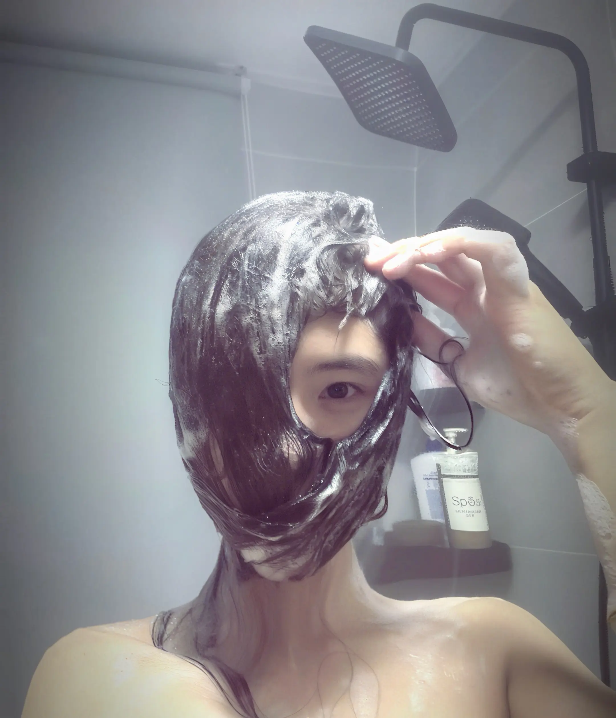 那晚和你聊到凌晨 以为你心里有我 后来才知道你是夜班