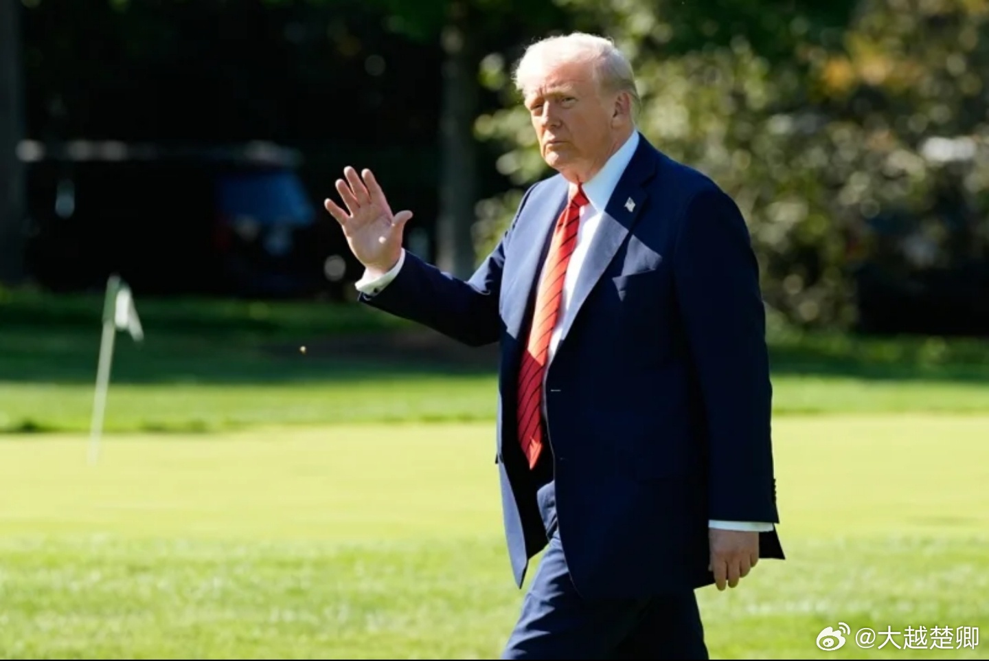 特朗普说，更大都攻势还没到，不排除向伊朗派出地面部队。 