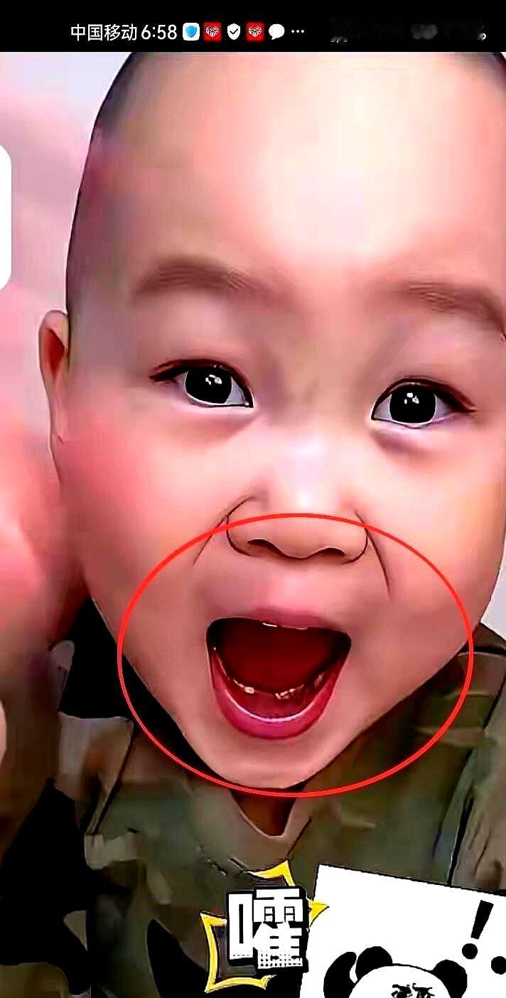 当一个还踩不稳的小脚被固定在机位前时，胃口就不再是胃口了，是脚本。
米乐儿从1岁