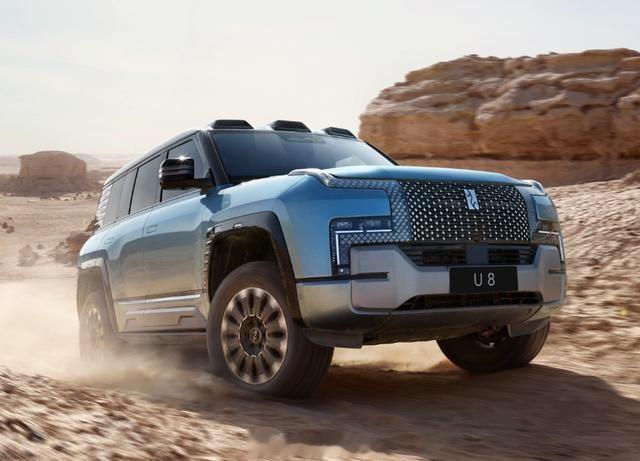 #新能源汽车# 【成都车展三大百万级新车：全新红旗L5气场强大、仰望U8动力逆天