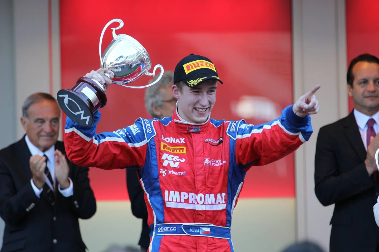F1前GP2车手，曾和HRT达成2013赛季参赛协议，现捷克F1解说员约瑟夫·克