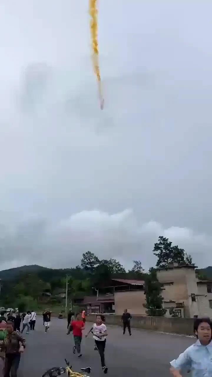 中国也应该积极学习马斯克的路线了，火箭必须重复利用！
没别的意思，就看这质量肯定