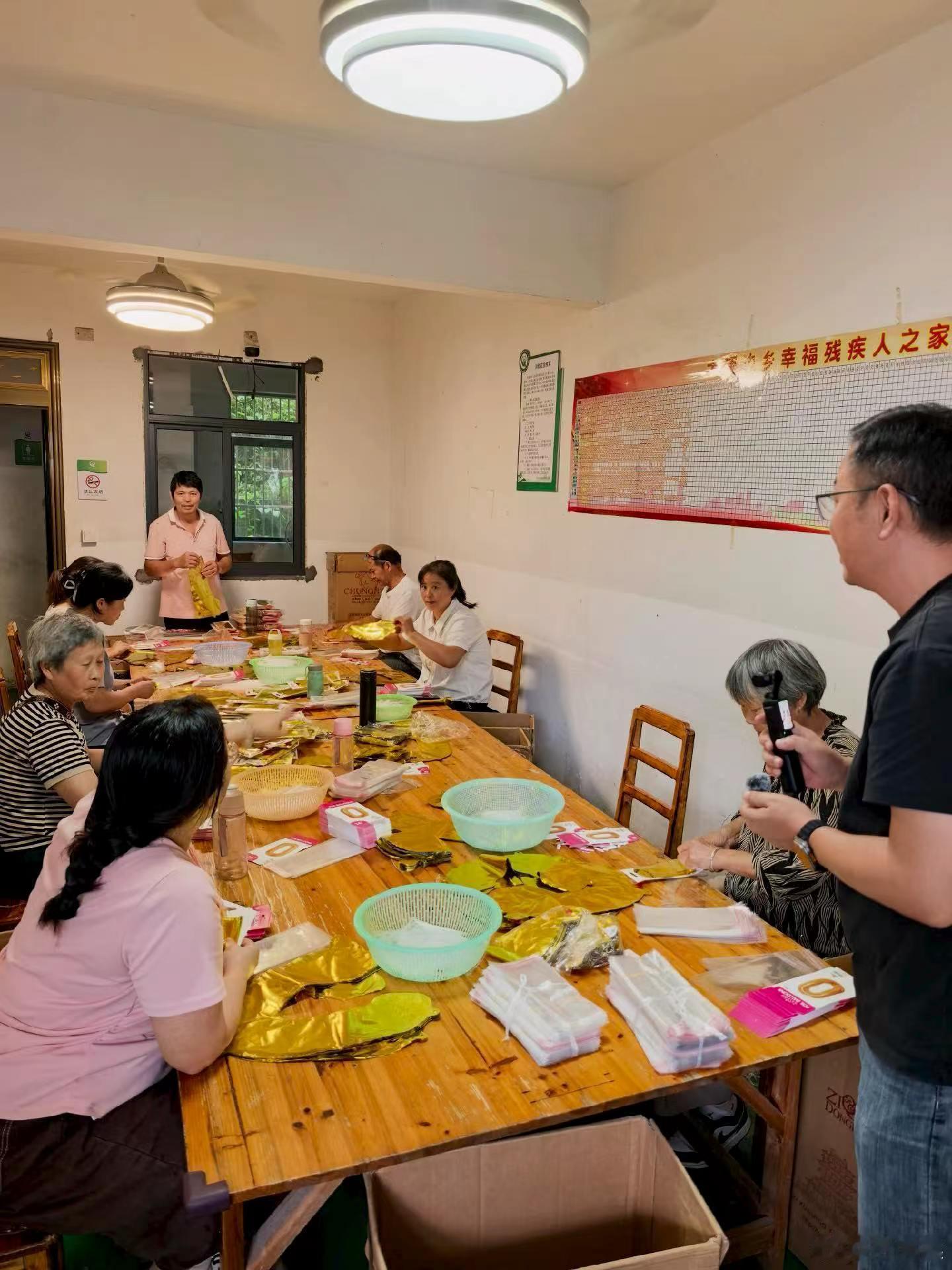 安置点里来料加工台风来了，照样赚钱可以借鉴台风白海豚