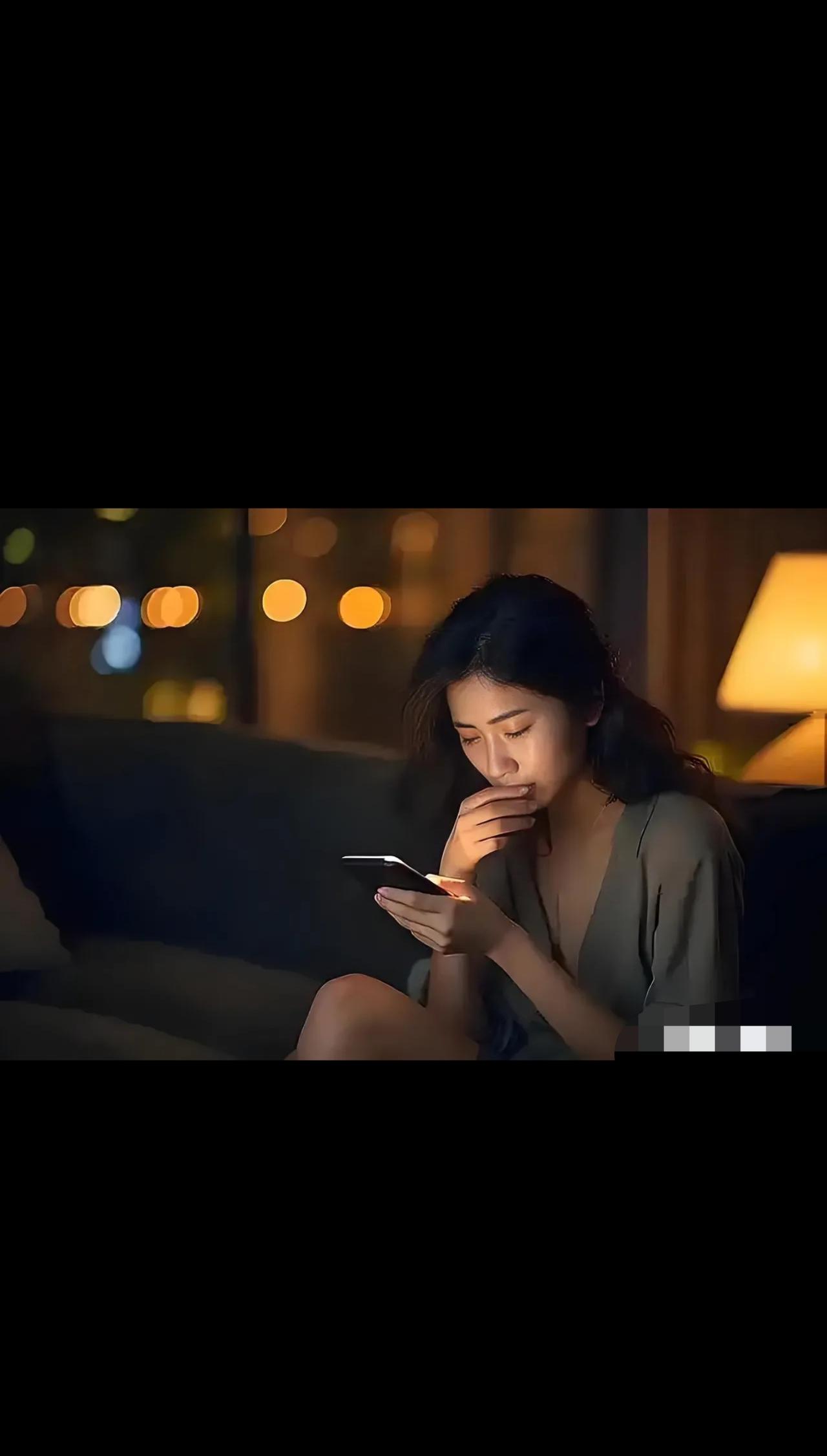 “判的好！”湖北来凤，妻子整理丈夫的遗物，发现他在微信里对一女子说甜言蜜语，还给