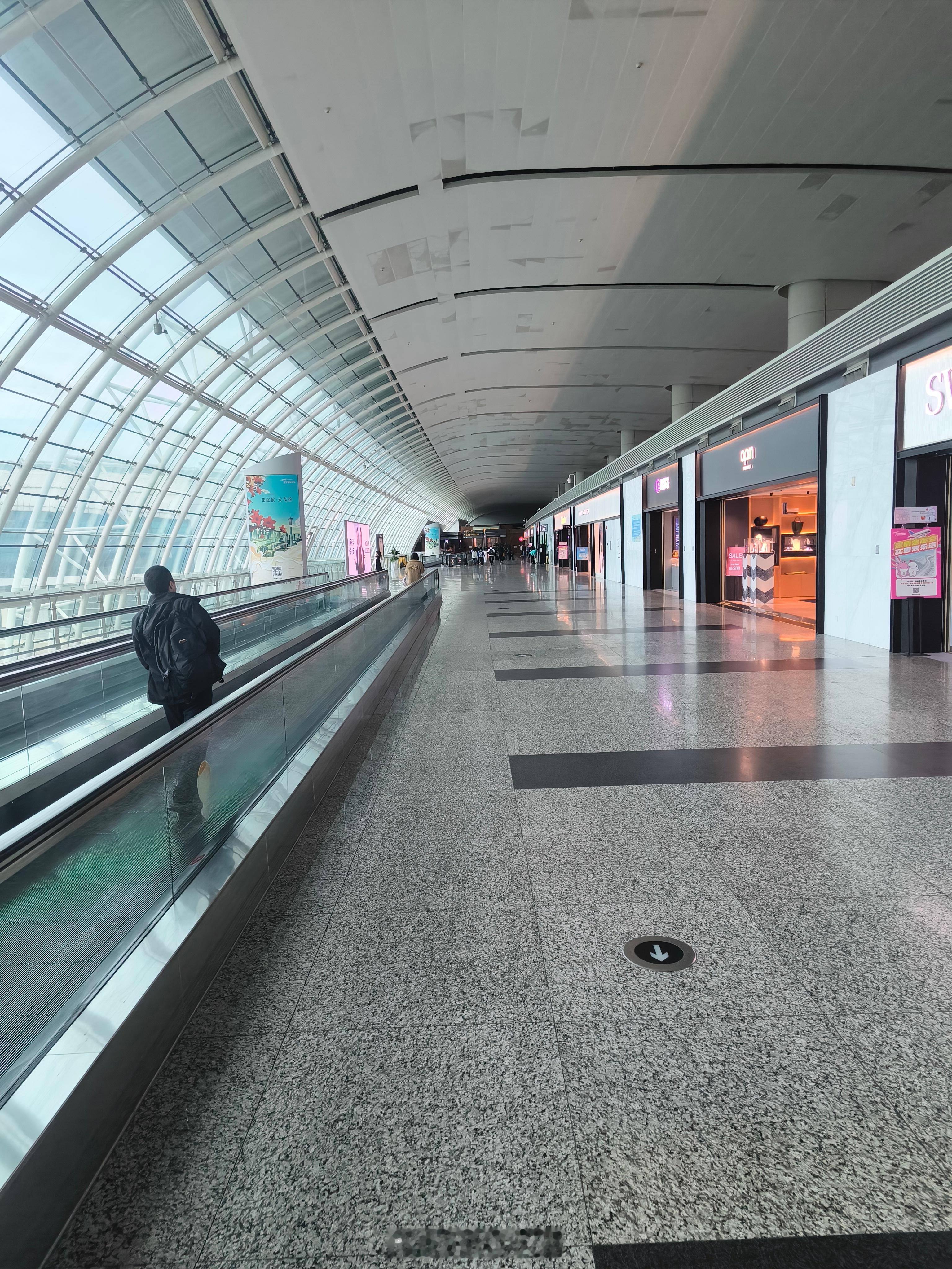 精准控盘，中午拉了一坨大的。人家涨得时候，你要控制节奏，人家跌了你跟跌，把人性摸