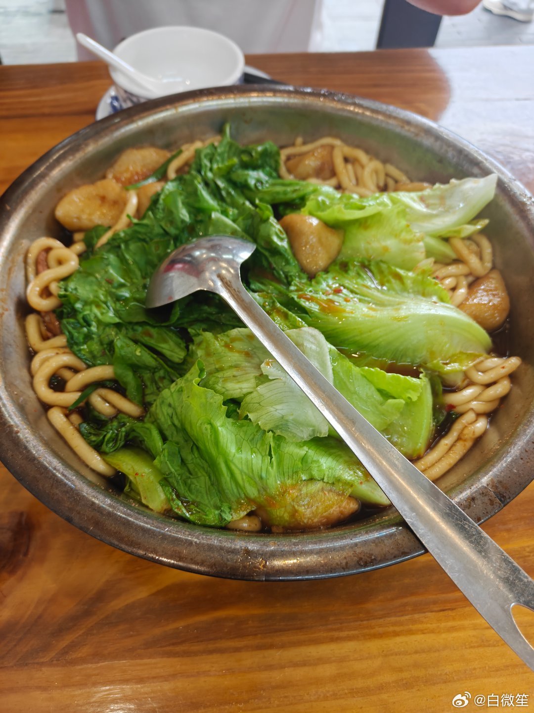 和朋友来鸭头店后我姐发来消息喊我吃鸭头，然后吃了两顿……和我朋友吃完之后去包厢里