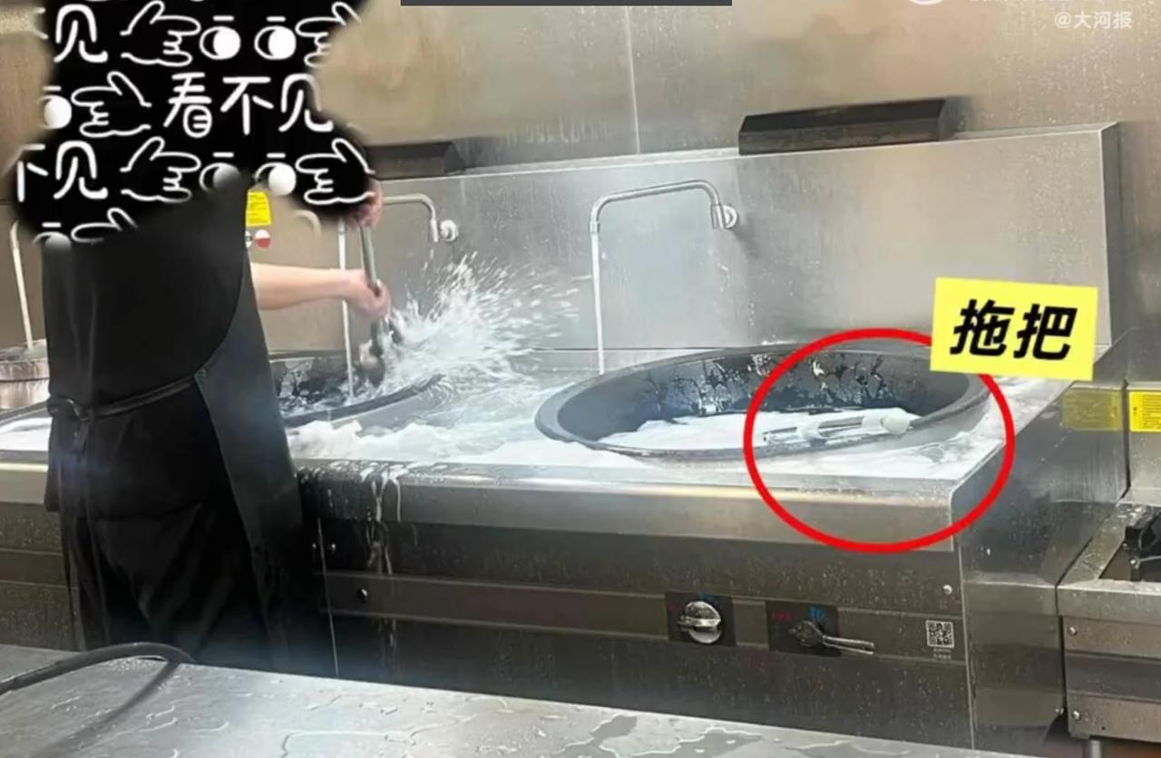 江苏，南京信息工程大学附属幼儿园多名幼儿午餐后集体呕吐，官方排查疑似病例20例，