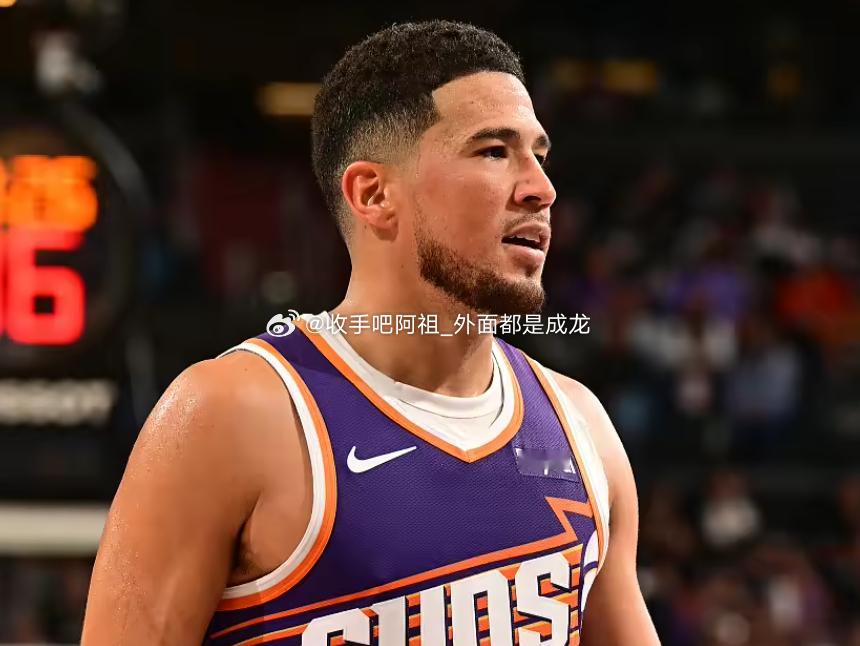 NBA季后赛雷霆对阵太阳系列赛G2赛后，太阳球星德文·布克就自己本场吃到的技术犯