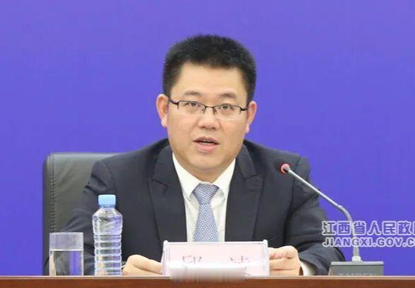 共青团江西省委书记邱凌被查，让我感到震惊的是，作为正厅级干部的邱凌，竟然是198