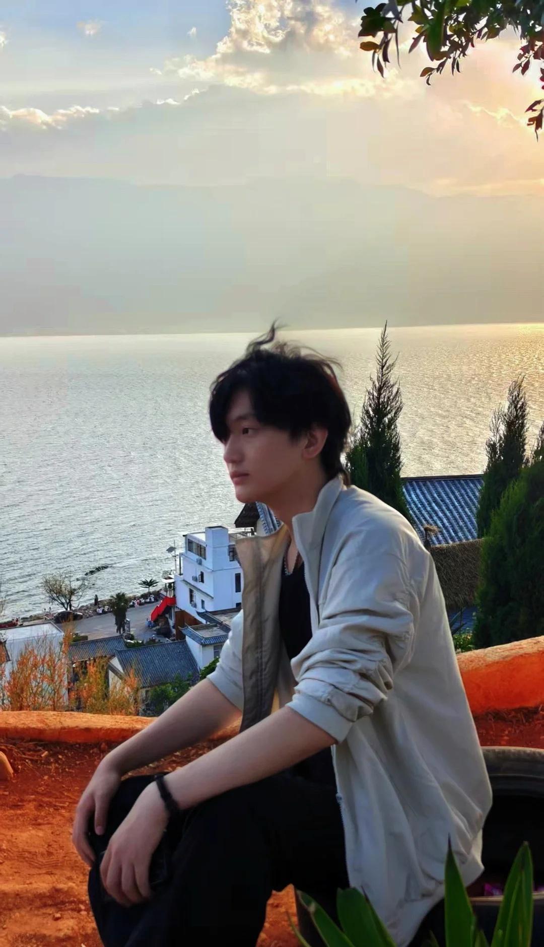 大理吗老师
忧郁是一种天赋