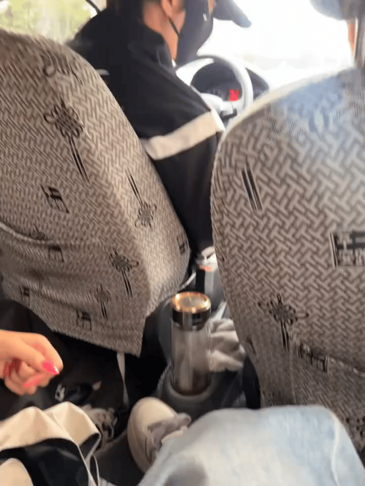 和周柯宇一个车考驾照网友与周柯宇同车考驾照 羡慕了，和周柯宇同一个教练车学驾照 