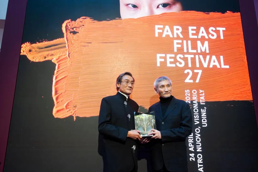 第27届意大利乌迪内远东电影节授予中国导演徐克"金桑树终身成就奖"，表彰其四十余