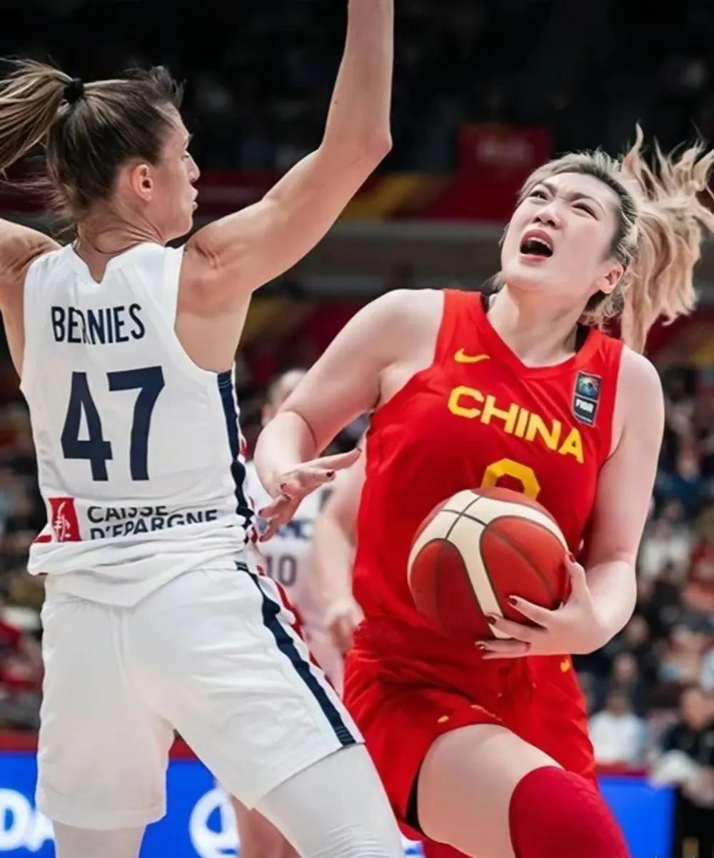 中国女篮知耻而后勇

大年初一，中国女篮50:82惨负法国队，被虐32分。

没