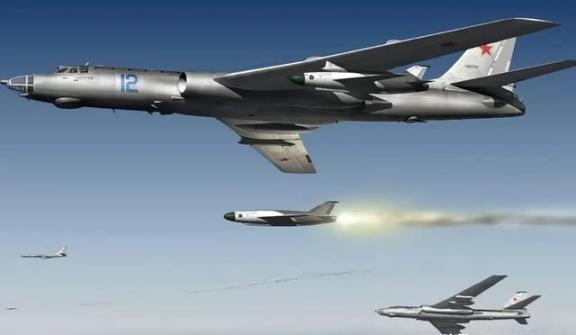 为何中国反复升级轰六轰炸机群？因为说白了，压根就是歪打正着，本来是技术不够，结果