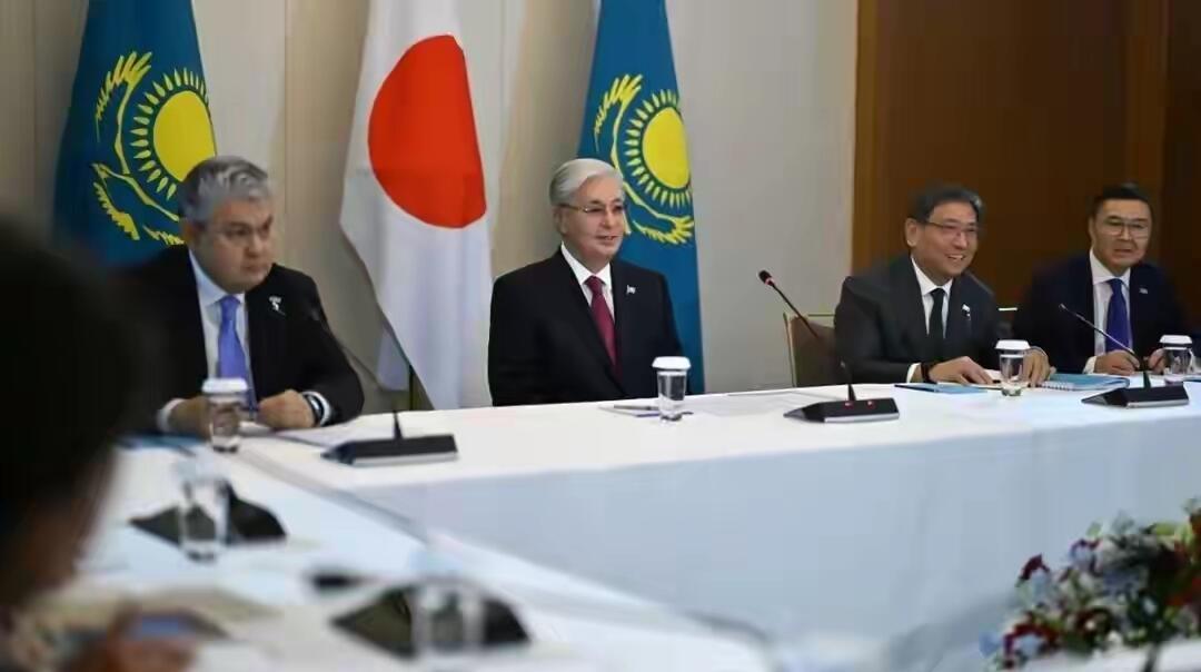 日本画大饼，中亚不上当，稀土协议成“空中楼阁”！
日本这次东京峰会，排场不小，天