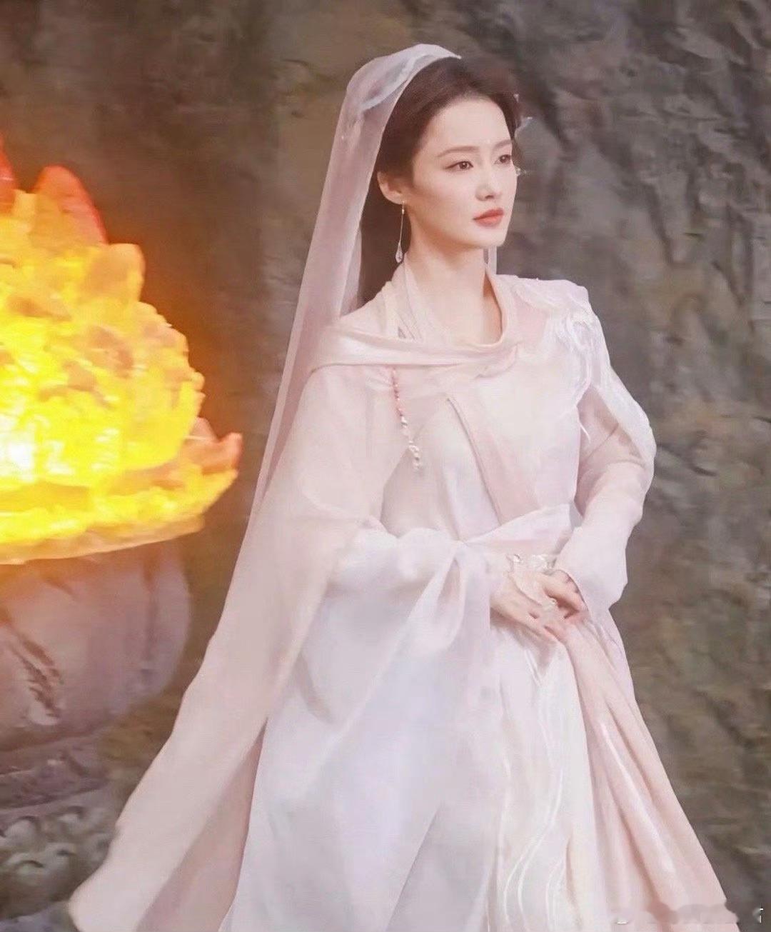 我天……李沁新剧脸长这样？？ 好美好仙 