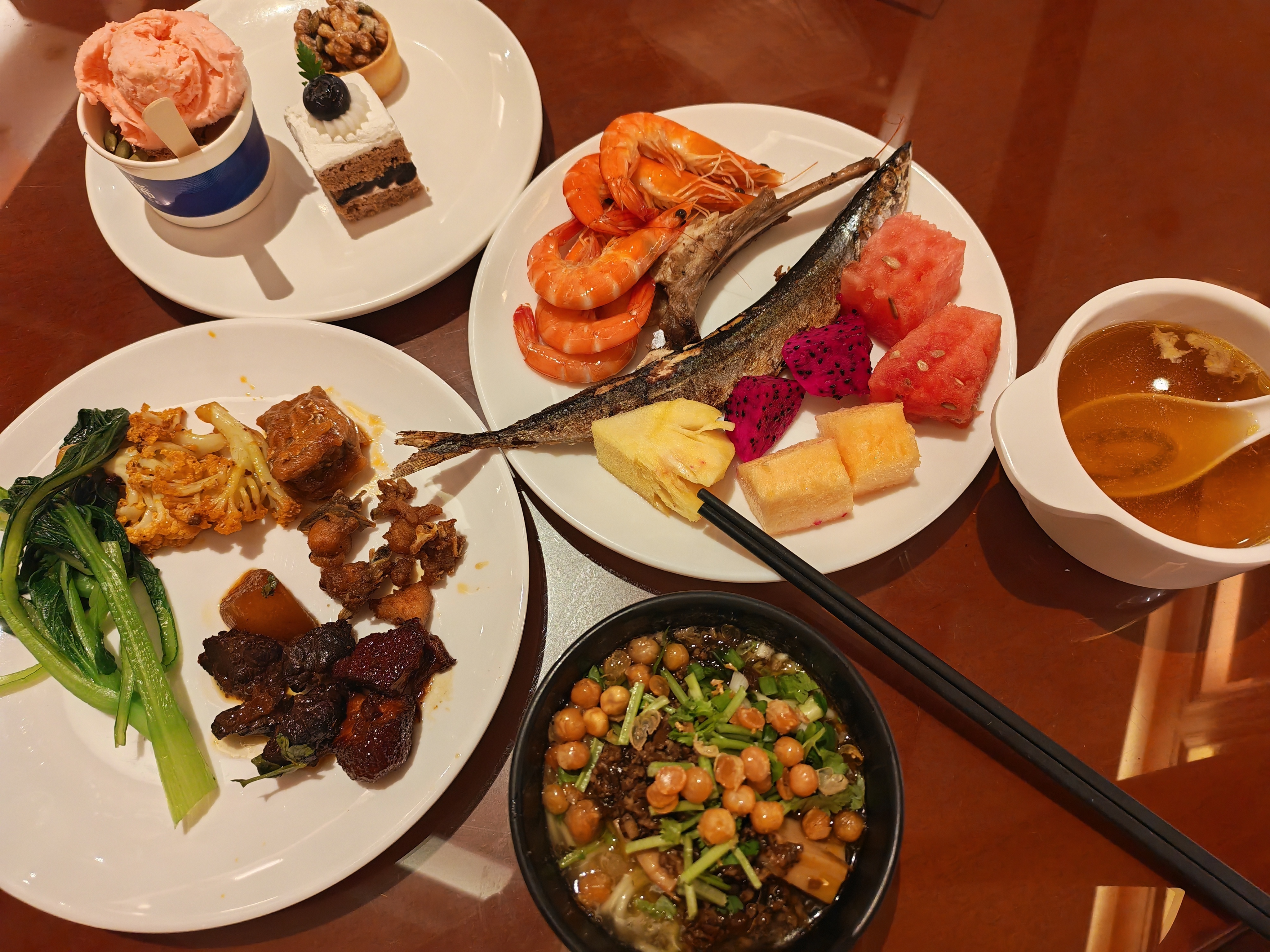 解决焦虑的办法：多吃点！ 