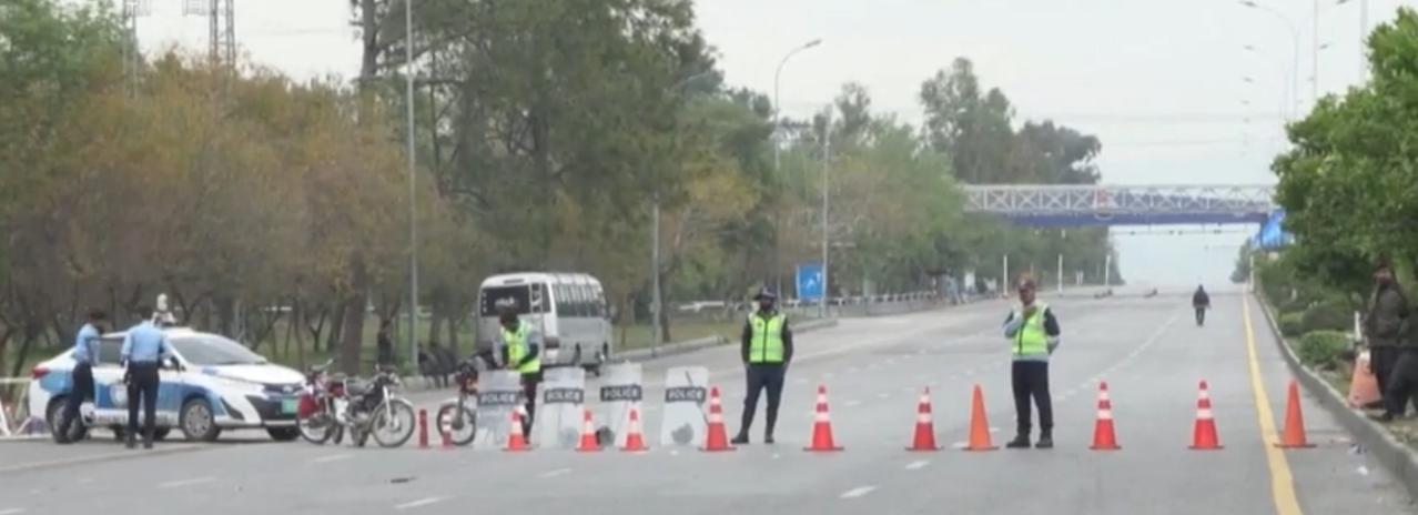 近期美伊博弈再度升级，地区局势剑拔弩张。美方专机抵达巴基斯坦展开外事斡旋，多方高