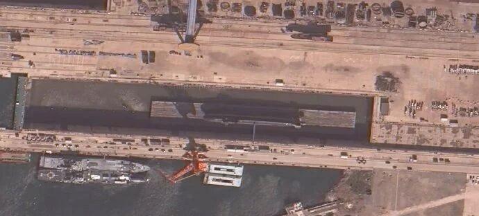 空客发布的。
泵喷十字舵。