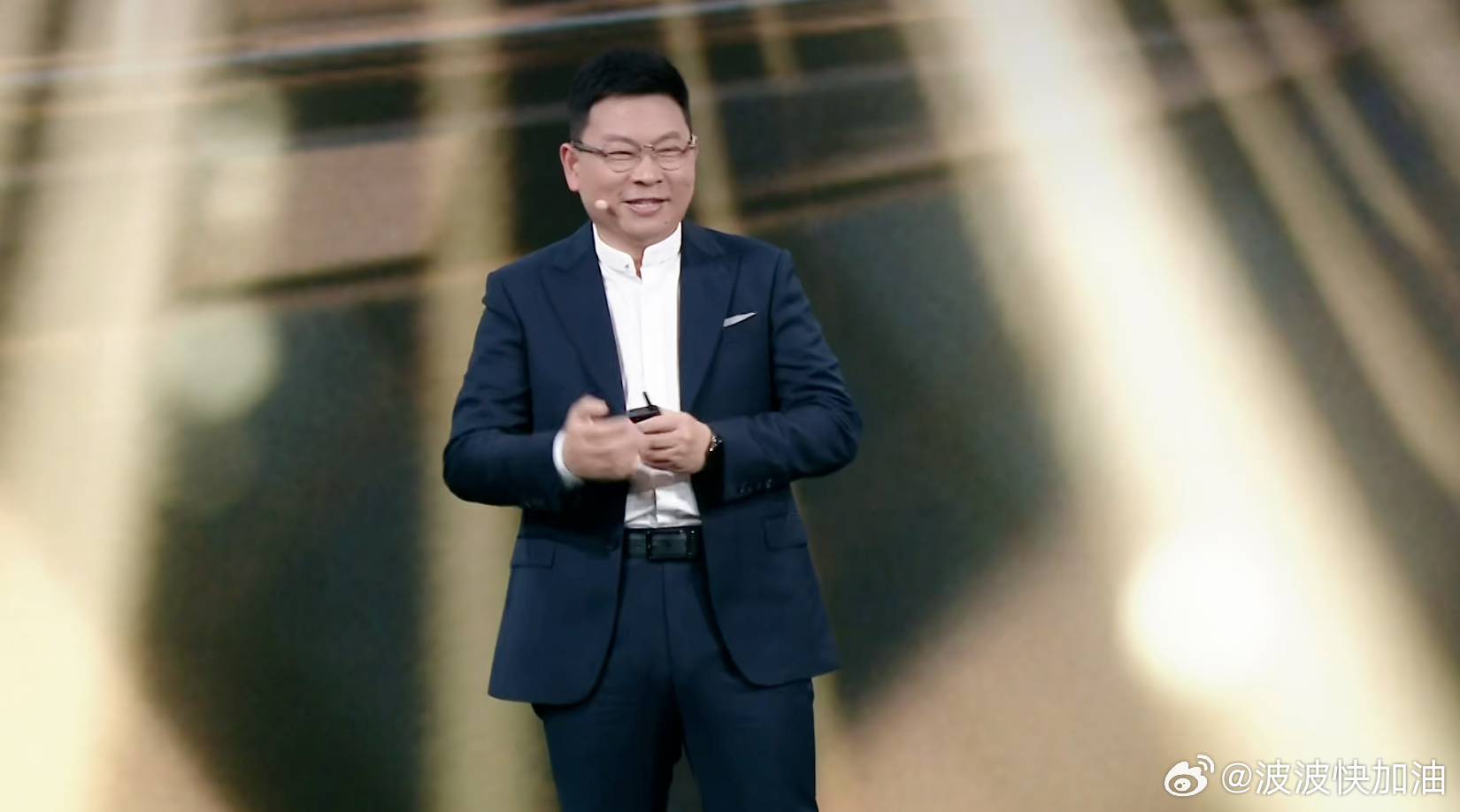 余承东和靳玉志出现在同一个发布会上，这在过去还是听罕见的...靳总上来先吹下余承