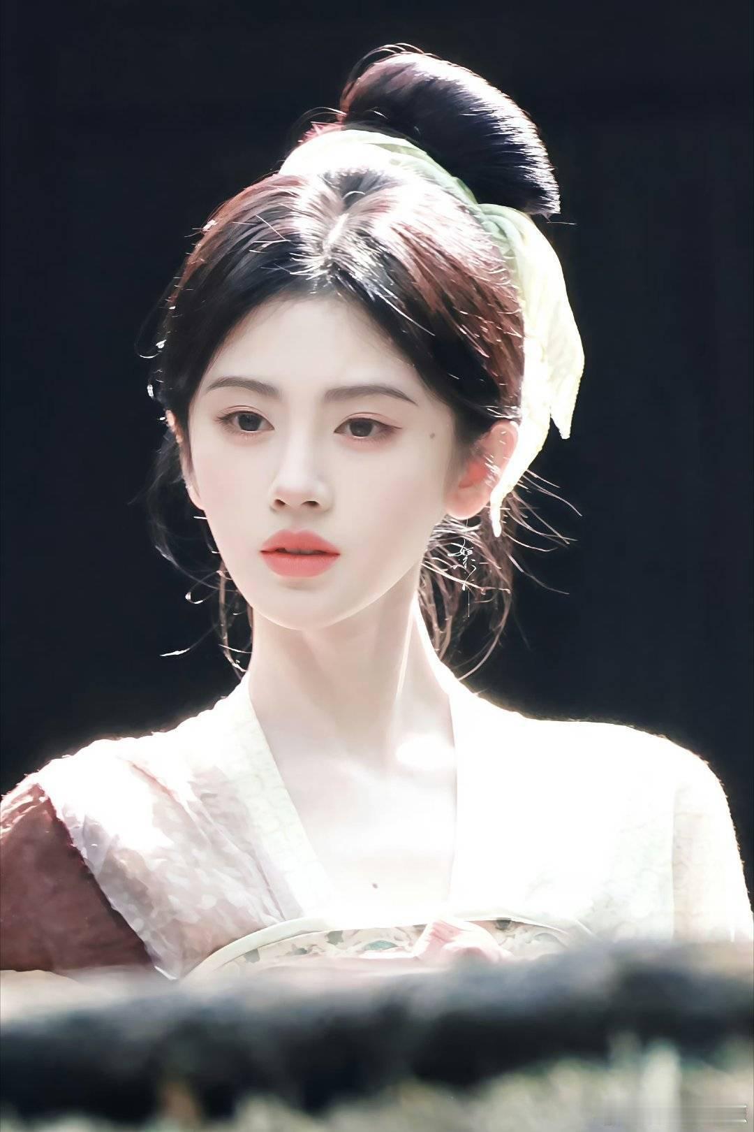 鞠婧祎种田文女主 完美诠释了什么叫越素越美