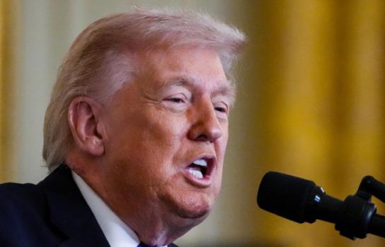 特朗普闯了大祸！
3月3日，据西方媒体透露，阿联酋和卡塔尔正在四处寻找特朗普密友