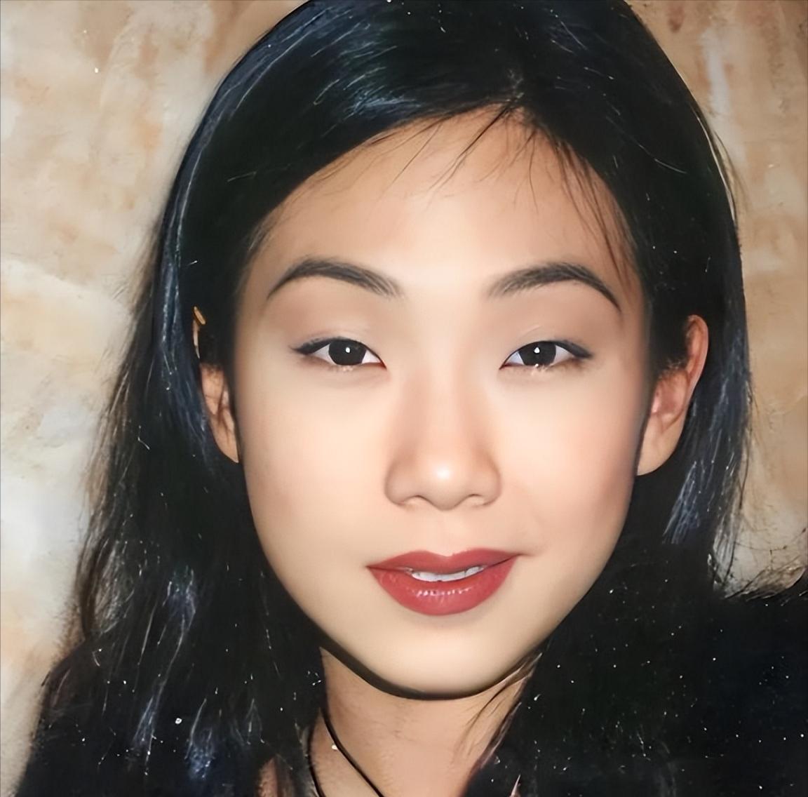 2004年，林忆莲向李宗盛提出离婚，李宗盛坦言：我年近半百，却要妻离子散，真的是