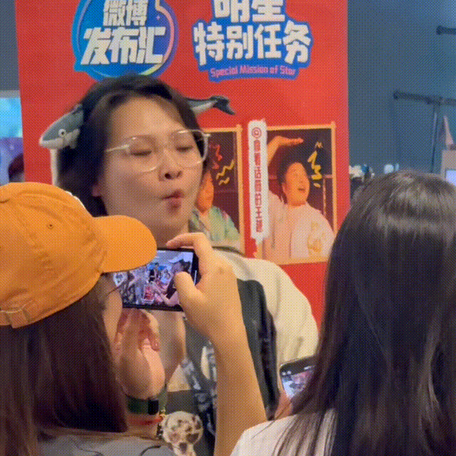 嘻哈 姐你惹不起可以说松弛感是百分百拿捏的 ​​​