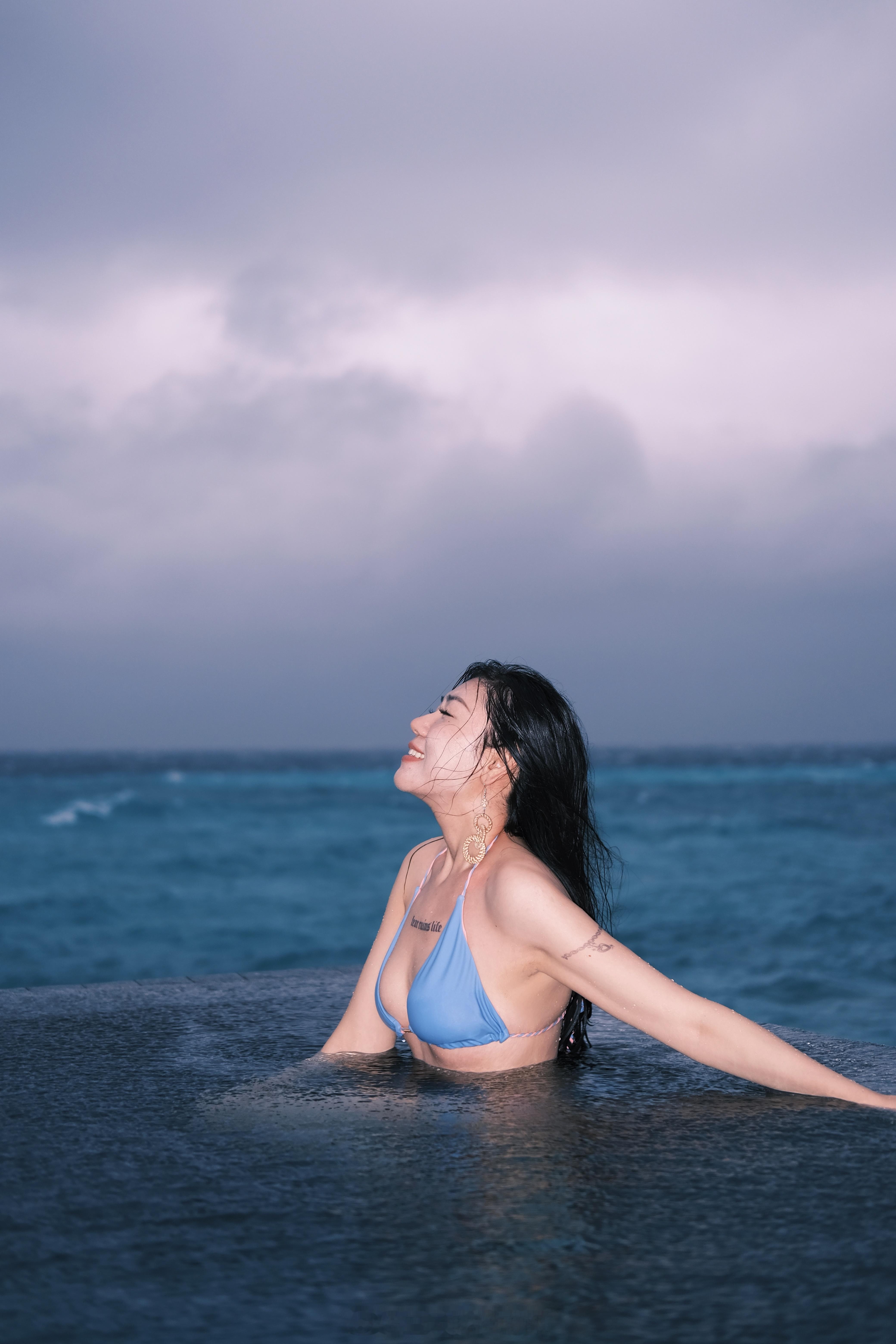 ✅人生清单+1在马代的暴风雨中游泳！  ​​​