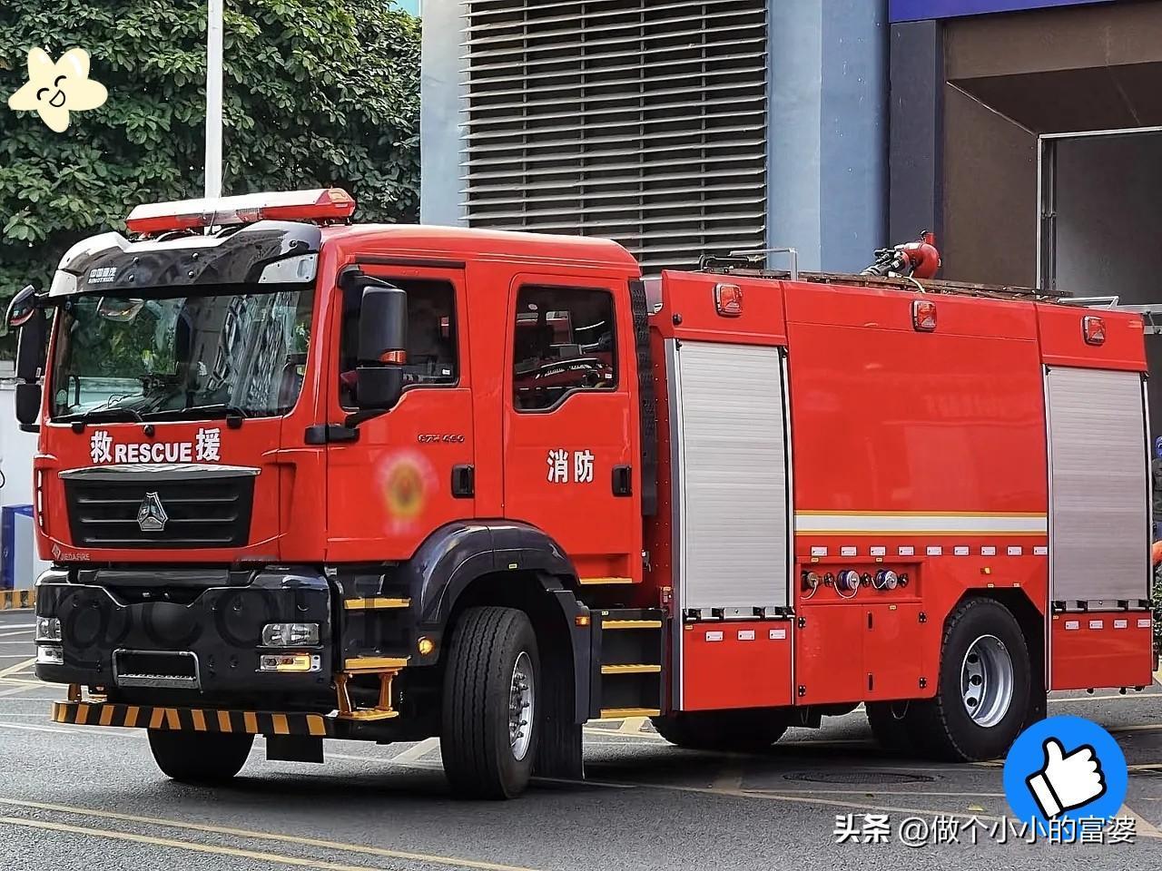 他们灭完了火，却没能回到家。
大年初三，湖南新化6名消防员刚把火情扑灭，在返程的