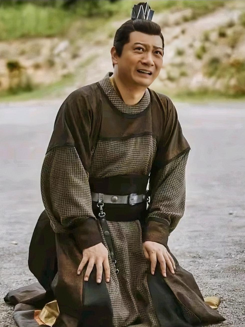 这个人叫田雨。
拍《色戒》之前，他是汤唯的男朋友。

很多人都说，是这部戏让两人