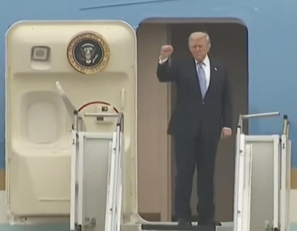 北京高朋满座！一周之内，中国接连迎来两位重要国家元首。特朗普在中国期间真的是又懂