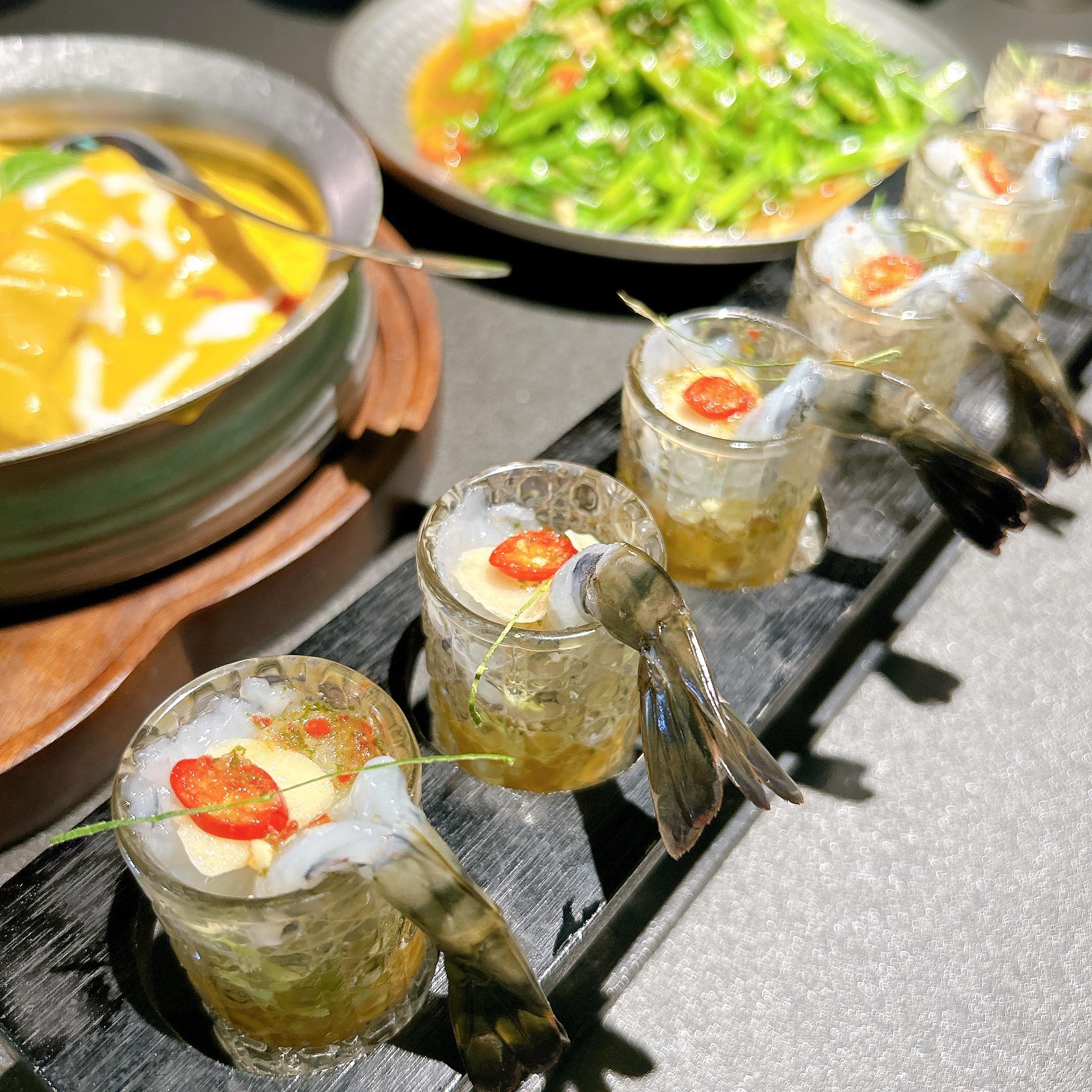 我靠这生腌黑虎虾辣得我直哆嗦。 ​​​
