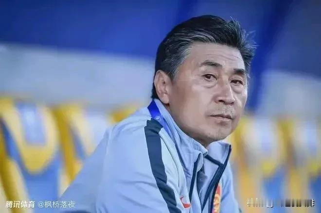 太逗了！中国三大球届的“四大天王”。
为了看女排的视频，我是经常刷抖音。看到一位