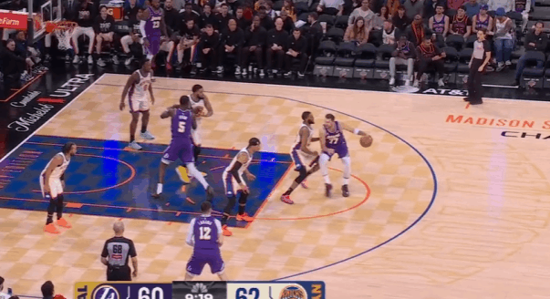 逐帧拆解：利用传球肢解防守，逐回合欣赏东契奇传球魔法P1东契奇持球过半场后立即和