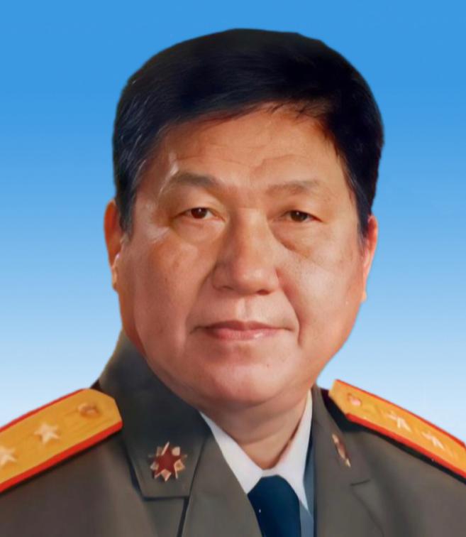 1968年张万年升任第43军127师师长，这个师也就是著名的铁军师，当时的副师长