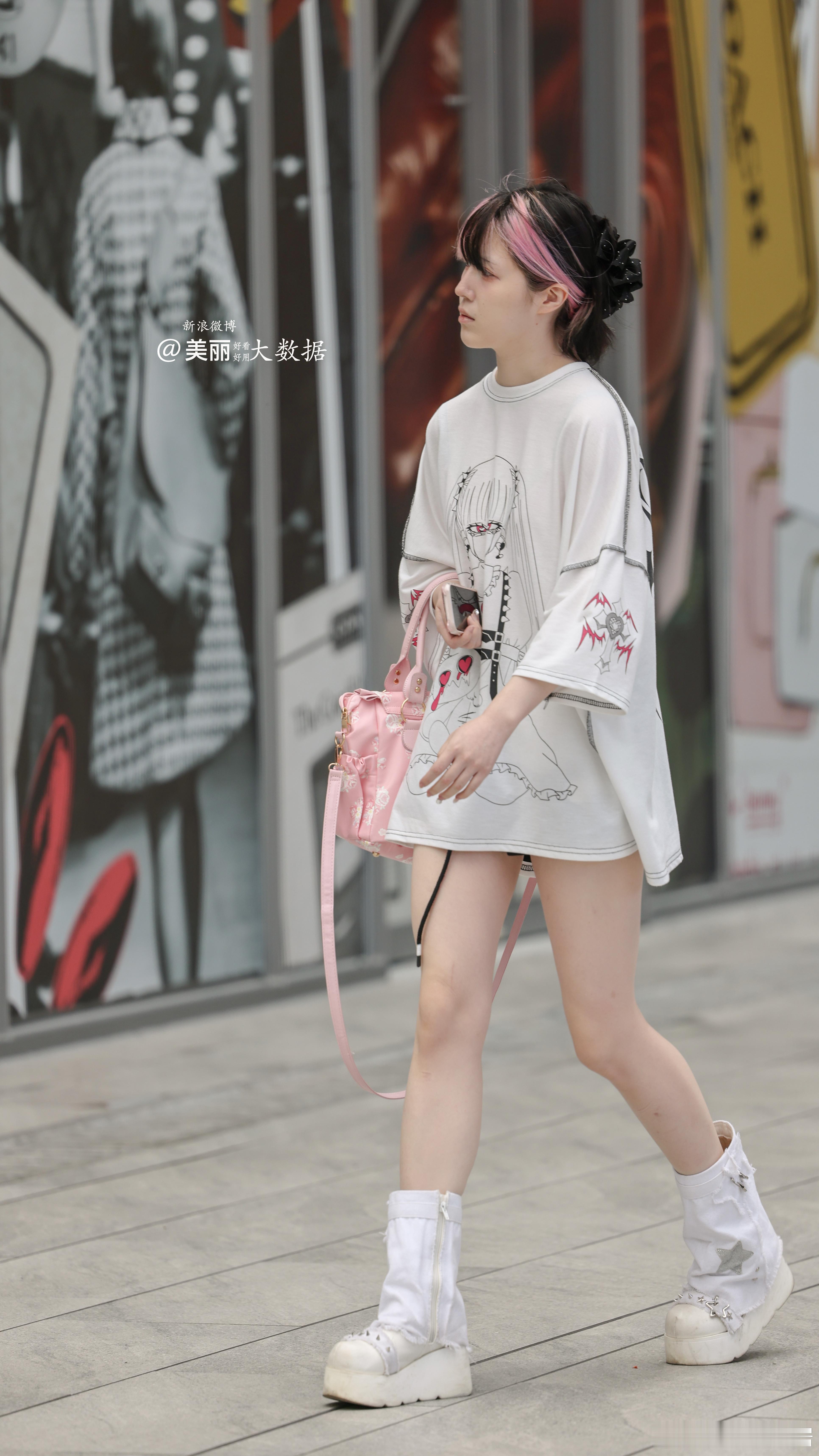 早，都在加班吧。