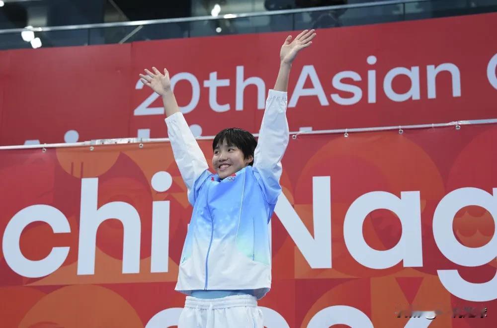 传说中的小孩姐？13岁已经2破亚洲记录

9月21日，在亚运会女子200米个人混