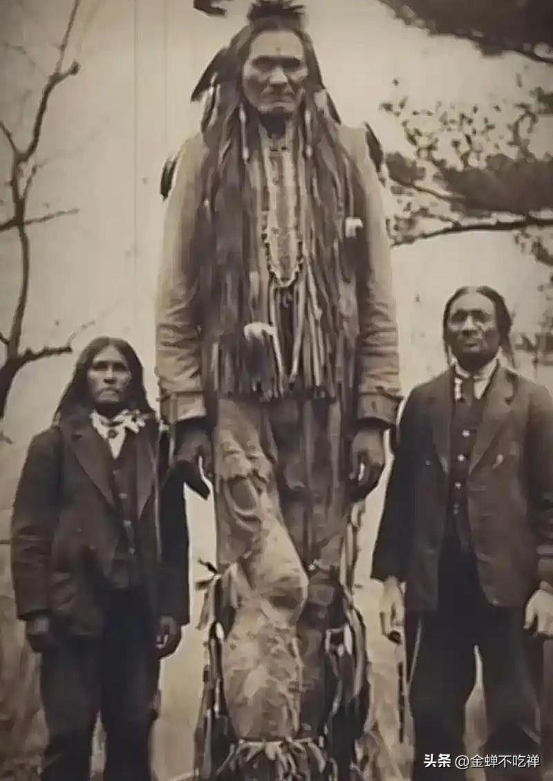 古代帝王的奇葩爱好，普鲁士的腓特烈大帝最喜欢收集巨人。他专门组建了一支巨人兵团，