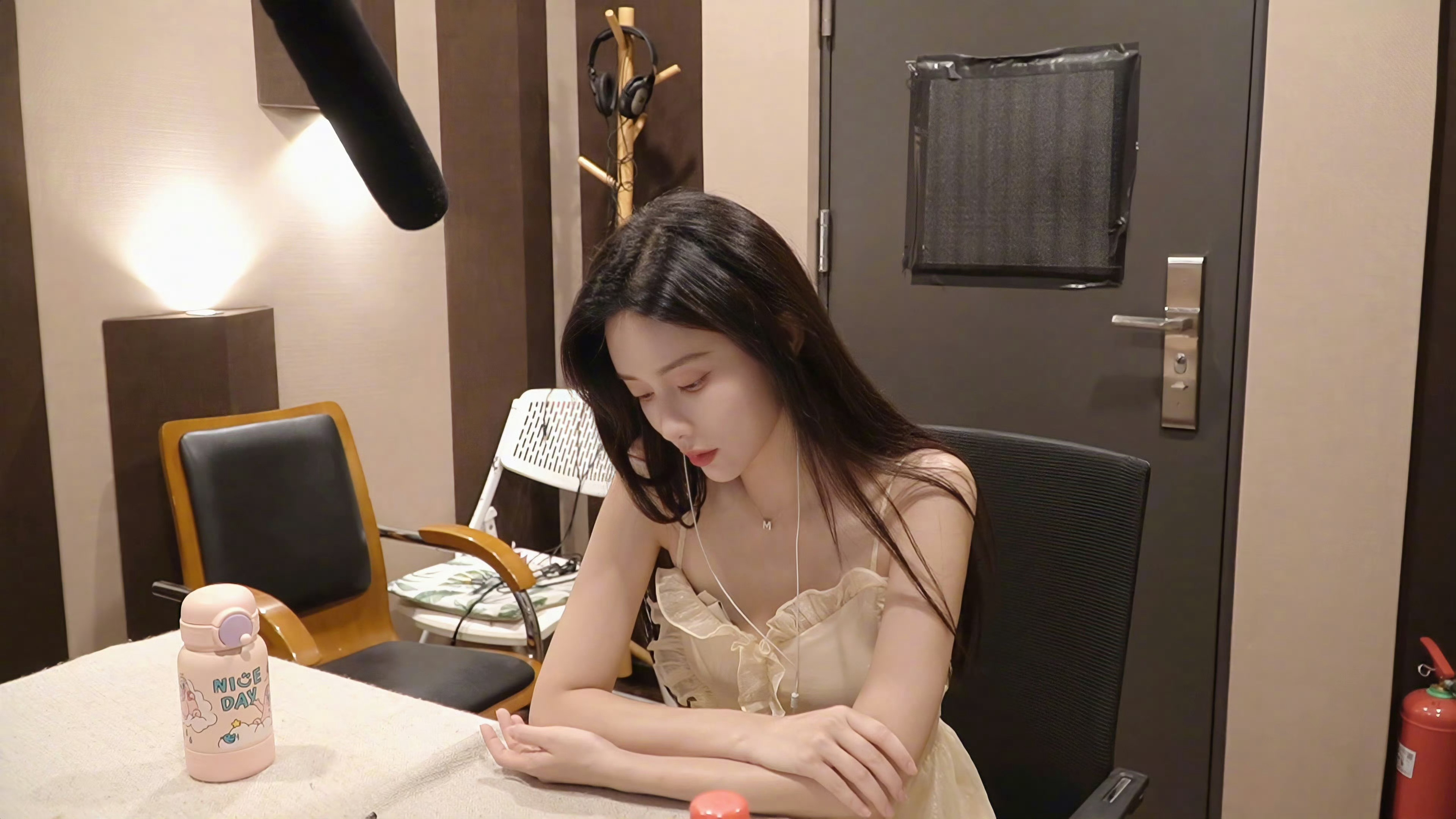 孟子义 💕美孟收录地 喜欢姐姐的黑长直🖤