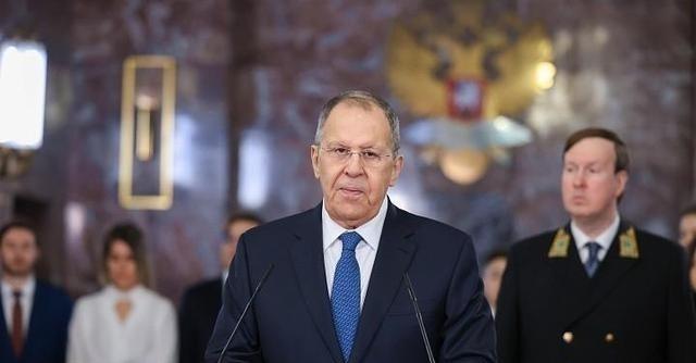 俄外长拉夫罗夫，彻底掀了桌子。他曾直言：“旧秩序已经死了，别再跟我提凡尔赛、雅尔